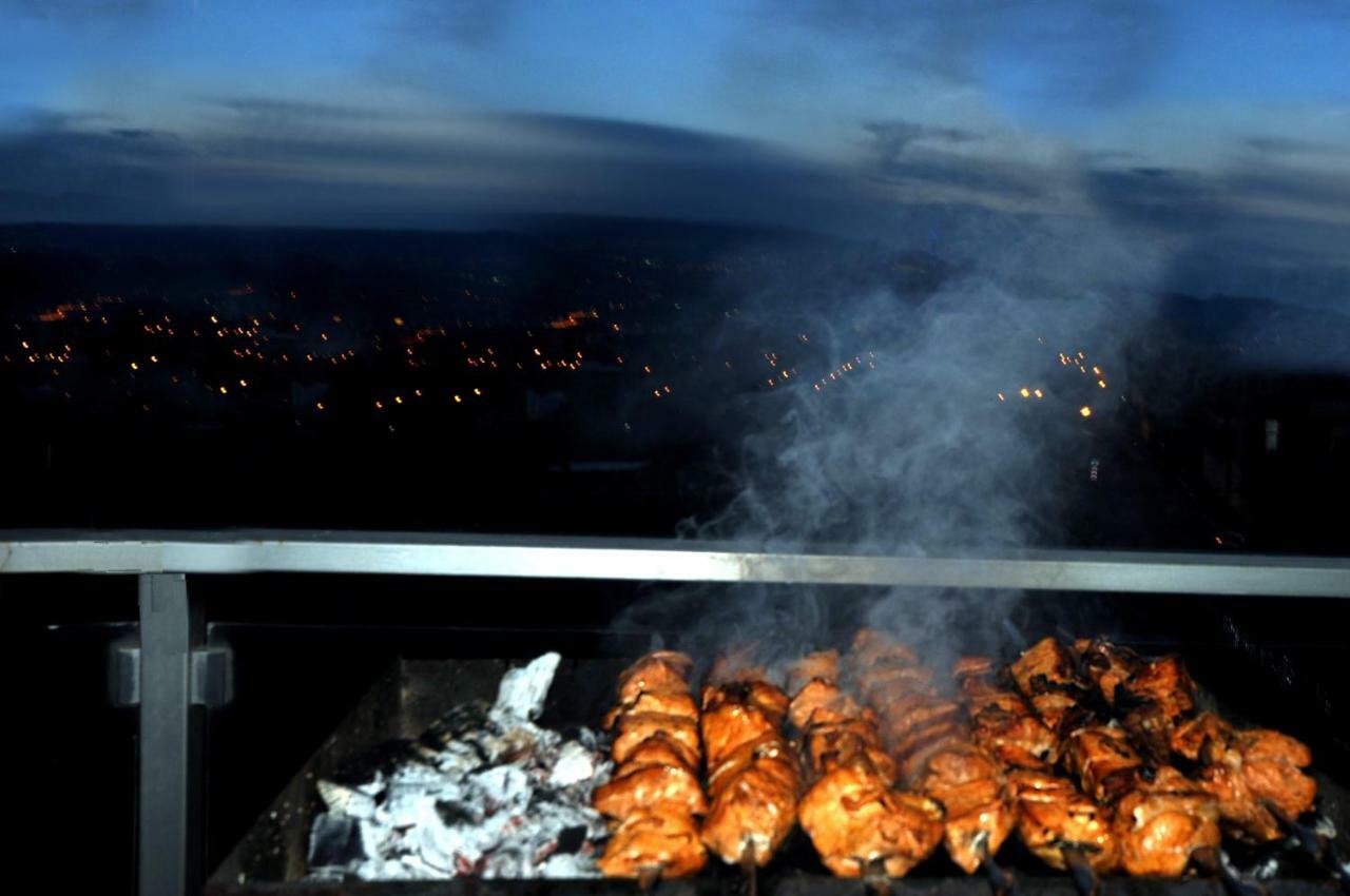 Hotel Kavela Tbilisi Bagian luar foto